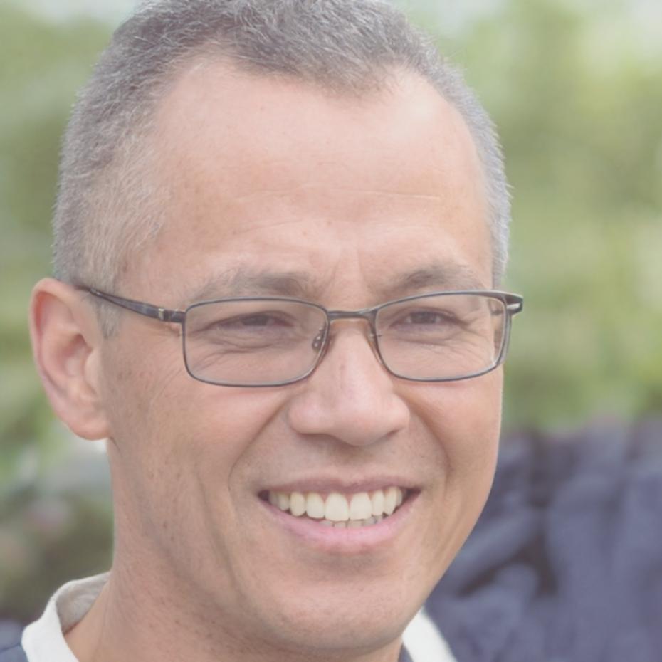 Eike Lindemann, Finanzanalyst bei thurexomira